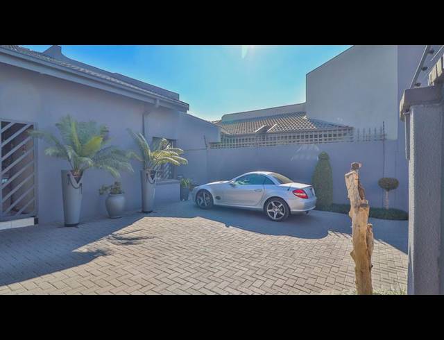 3 BEDROOM HOUSE FOR SALE IN BEDFORDVIEW